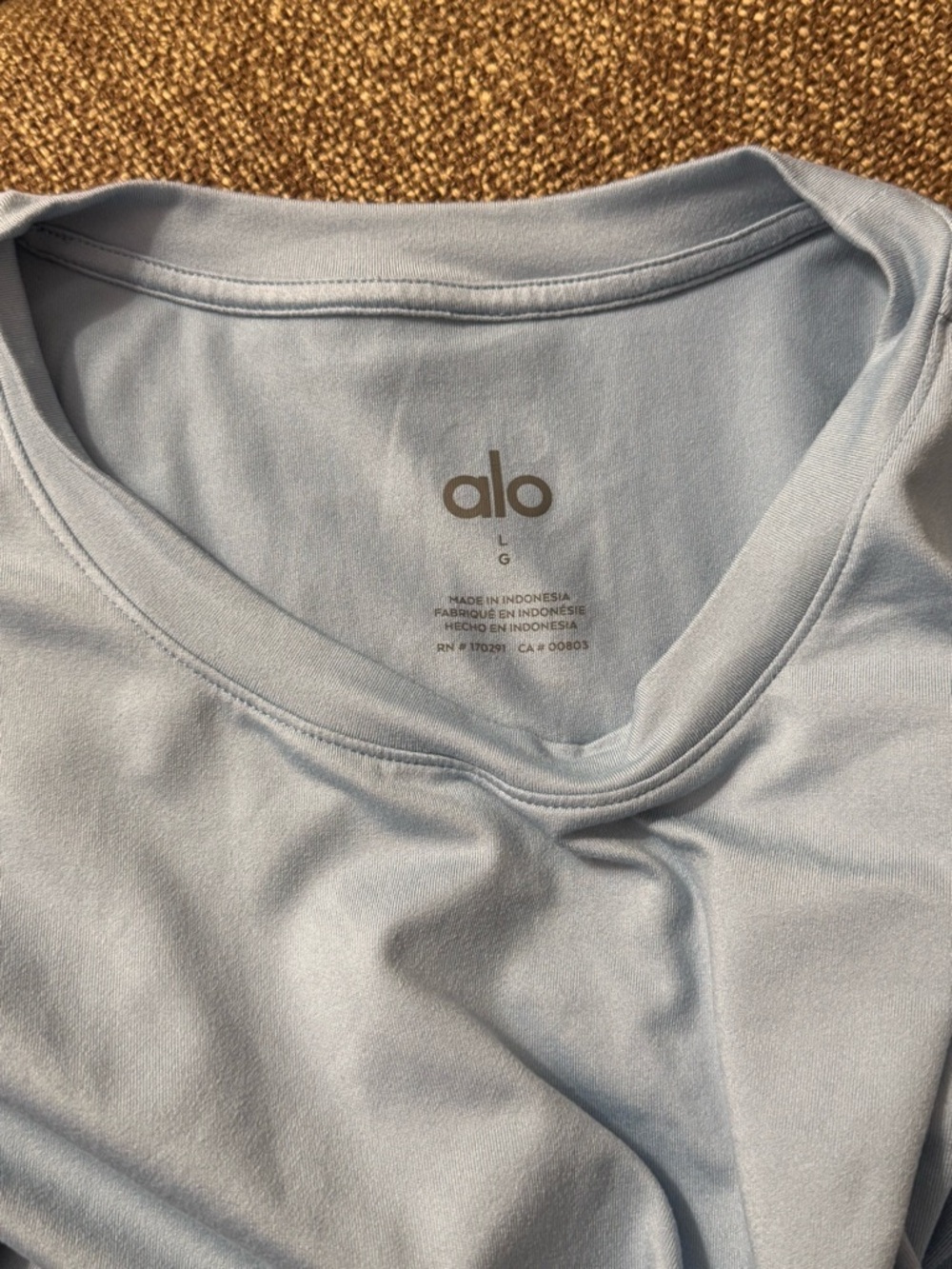 ALO Yoga Conquer Reform Crewneck Short Sleeve Size Large - Picture 3 of 3